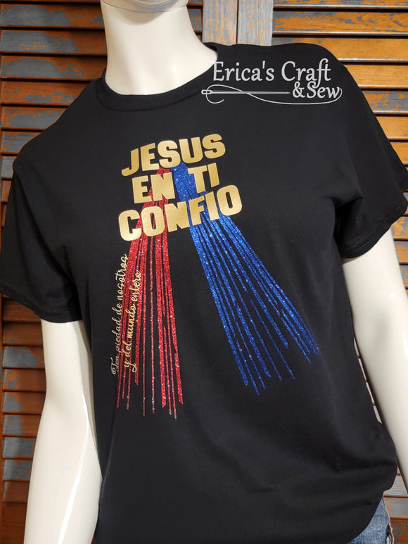 Jesús en ti confío t-shirt